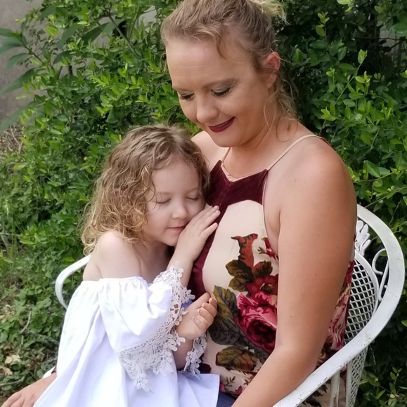 Meet your Posher, Mandy - Picture 3 of 4